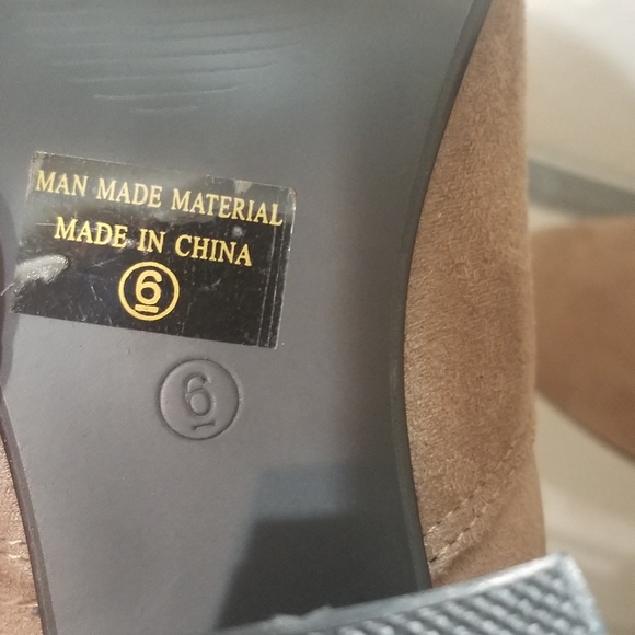 Women's Rose Detailed Ankle Suede Faux Fur Booties - Picture 7 of 8